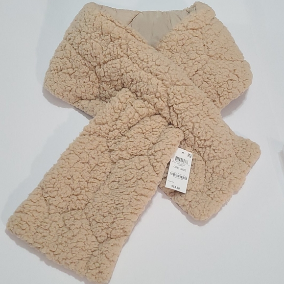 I.N.C. Reversible Quilted Teddy Faux Fur Scarf - Picture 3 of 5